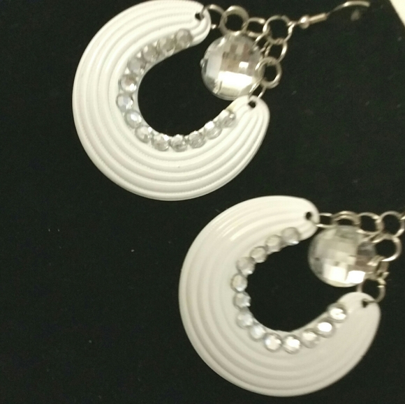 White Earrings Designer Style w/ Rhineston… - Picture 4 of 5
